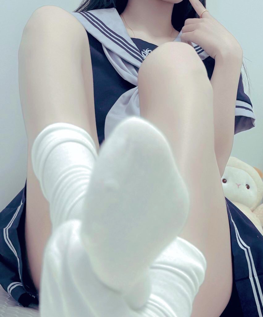 柔柔 - 日系学院风白色中筒袜